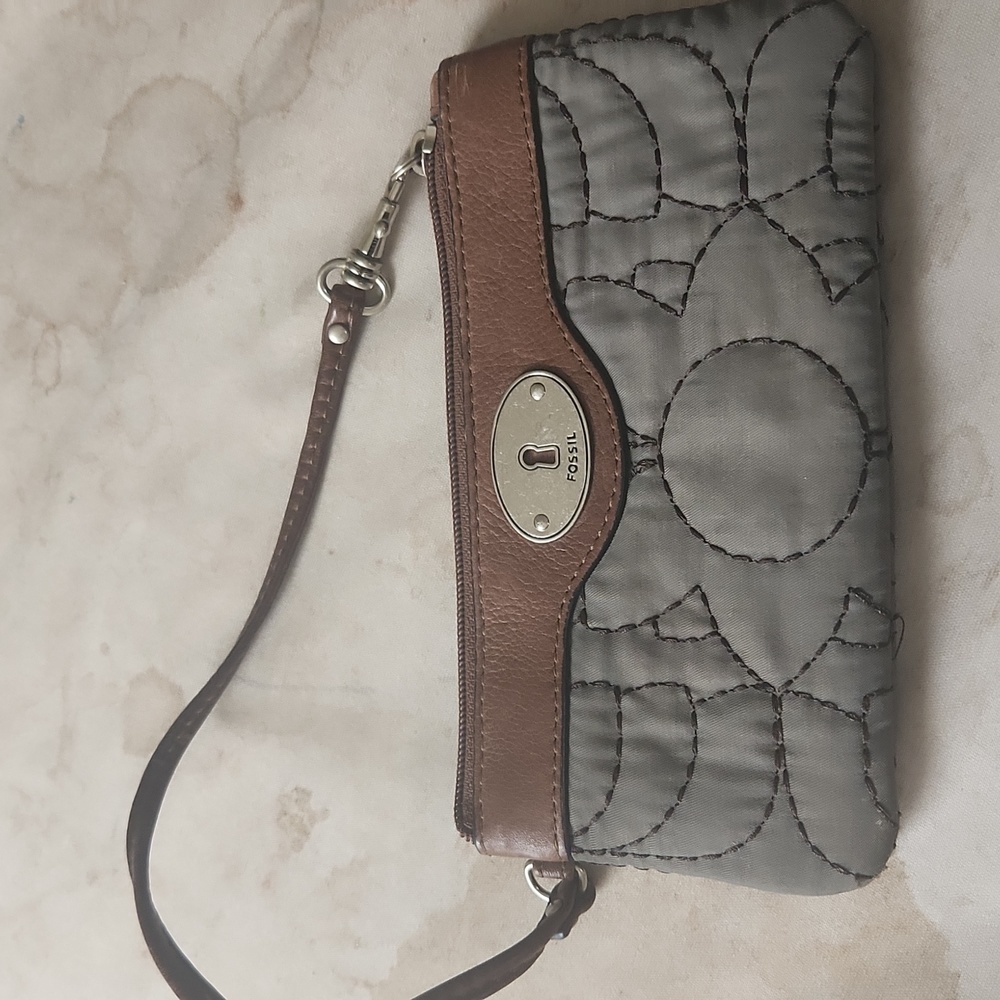 EUC FOSSIL WRISTLET